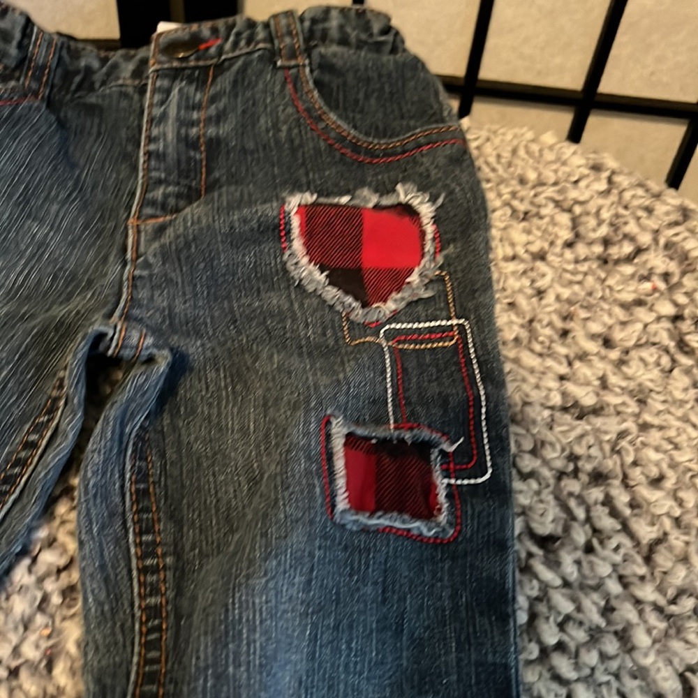 Toddler patchwork jeans 4T - Picture 2 of 6